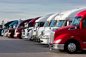 Semi-truck fleet refueled through fleet fueling services in Austin